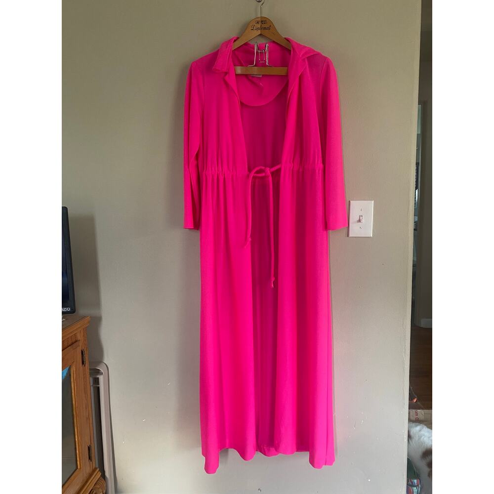 70s Hot Pink Maxi Button Down Long Sleeve Gown Waist Tie Free Size Daggar Collar